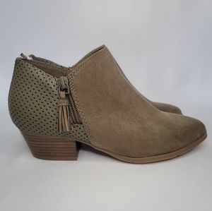 Old Navy Booties Size 7